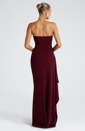 Side-Slit Maxi Dress Figure-Flattering – Lucelia